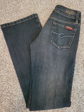 Women’s Dark Wash Blue Jeans
